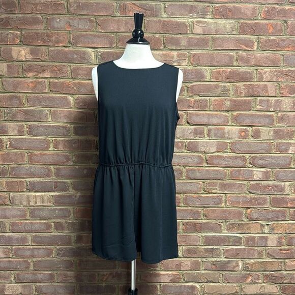A New Day Women’s Black Sleeveless Romper Size Medium - Picture 2 of 5